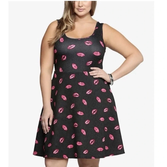 Torrid Women Sleeveless Fit Flare Dress Black Polka Dot Lips dress size 1X - Picture 1 of 6